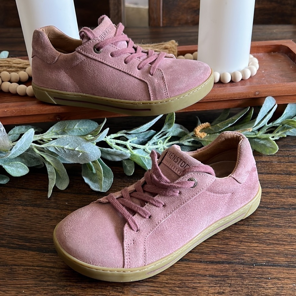 NWOB Birkenstock Unisex Porto Kids Suede Shoe, Lavender | size 33 (2.5/3)
